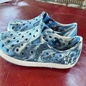 Kids Blue Marbled Slip-On Shoes